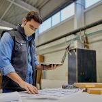 Wie wählt man Möbel für Industrieräume in Produktionshallen richtig aus